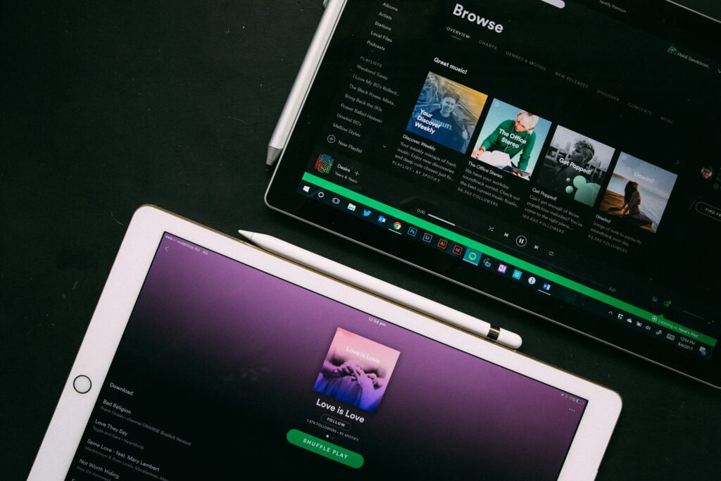heidi fin H4fYXZ1hyco unsplash