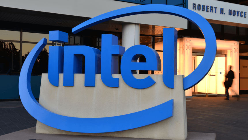 Logo de Intel sobre un fondo oscuro