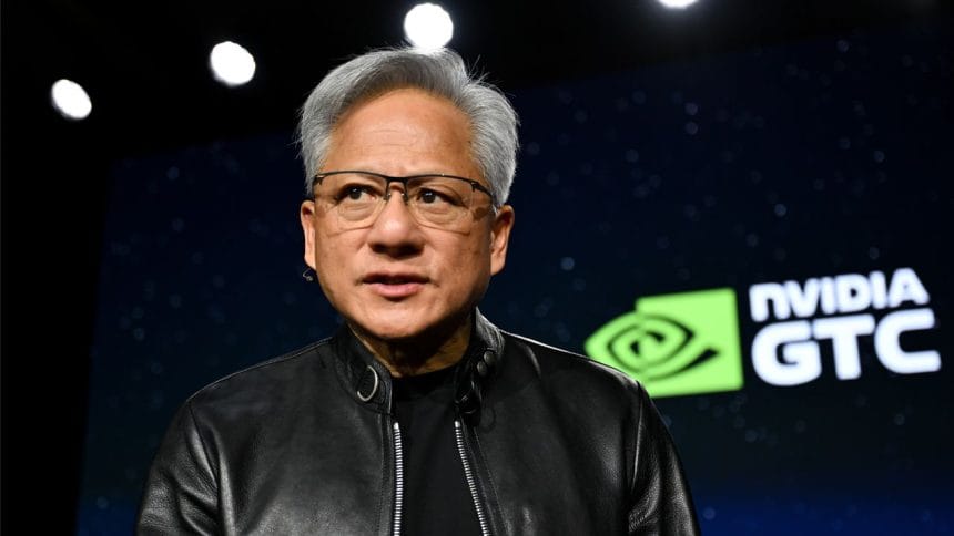 Jensen Huang hablando en conferencia