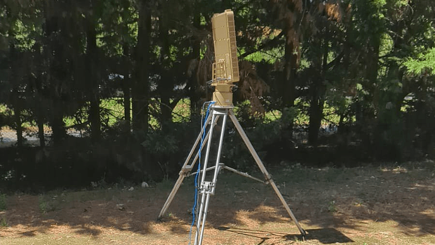 Radar DIY Aeris-10 con matriz de antenas