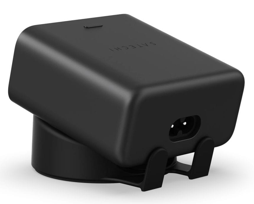 Cargador ChargeView 140 W de Satechi con pantalla y cuatro puertos USB-C