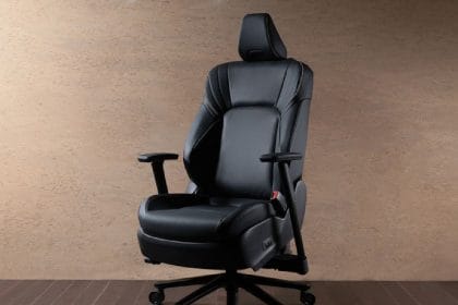 Silla Toyota Crown Seat Desk Chair basada en un asiento de coche