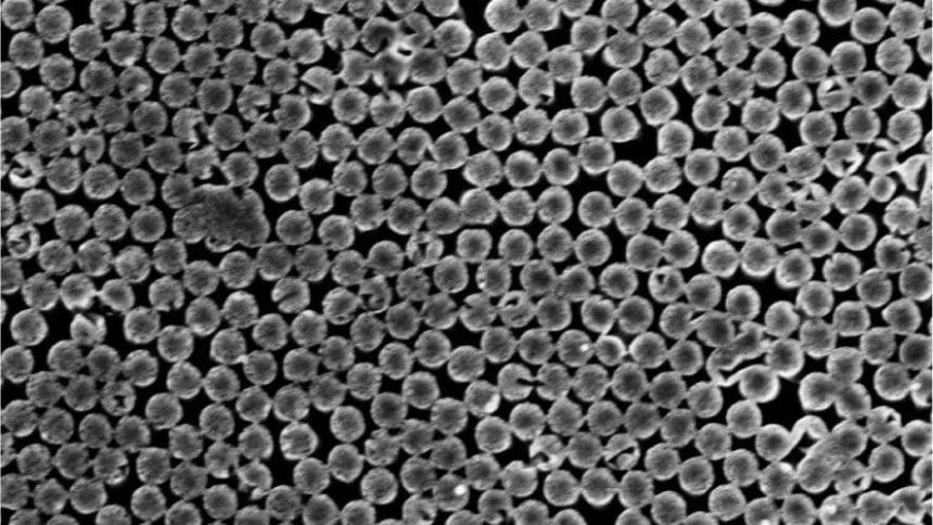 Dispositivo nanoscale que genera electricidad desde la evaporación de agua