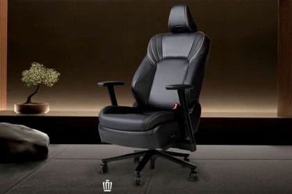 Toyota Crown gaming chair basada en el asiento delantero del Crown