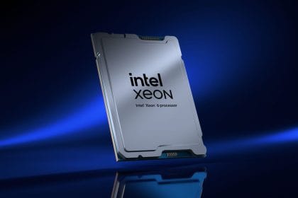 Procesadores Intel Xeon 7 en una placa base de servidor