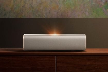 Proyector Xgimi Mira 4K en un entorno doméstico
