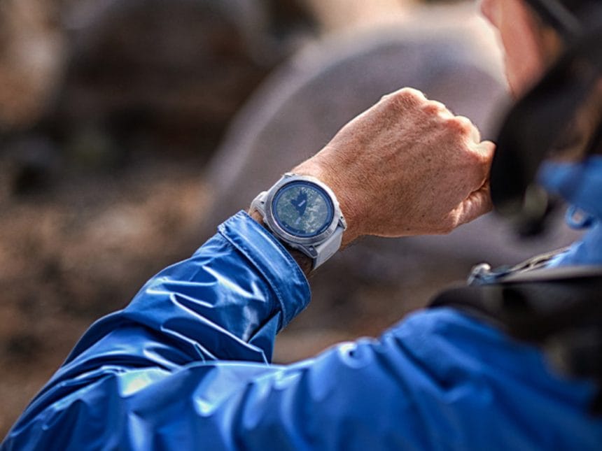 Smartwatch Garmin Fenix 7 en actualización de software