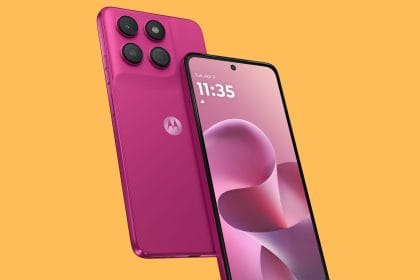 Motorola moto g37 frontal con pantalla encendida