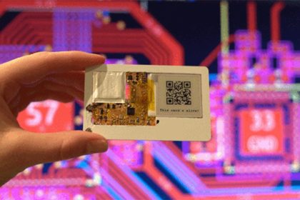 Muxcard ordenador tamaño tarjeta de crédito con pantalla eInk