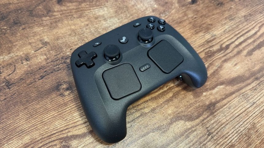 Diseño del Steam Controller con botones y trackpads