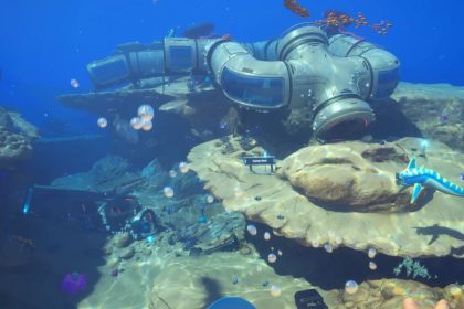 Interfaz de inventario en Subnautica 2 mostrando capacidad ampliada