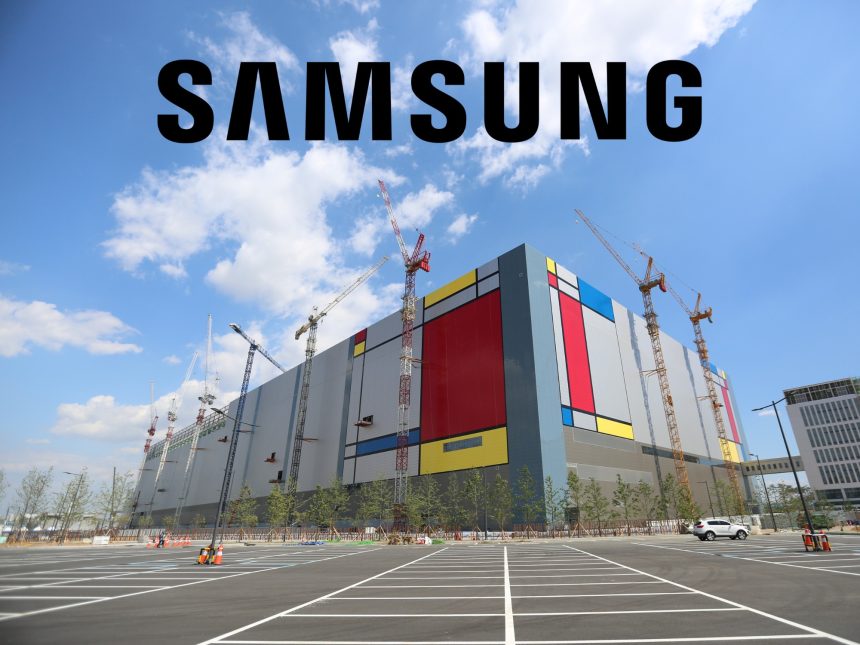 Fábrica de Samsung con trabajadores en protesta