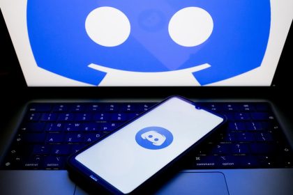 Interfaz de Discord mostrando error de conexión