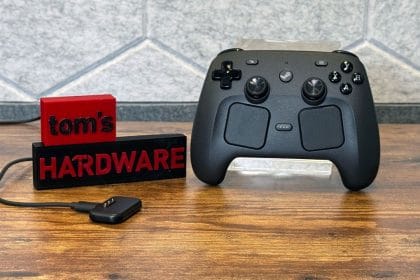 Steam Controller de Valve sobre mesa