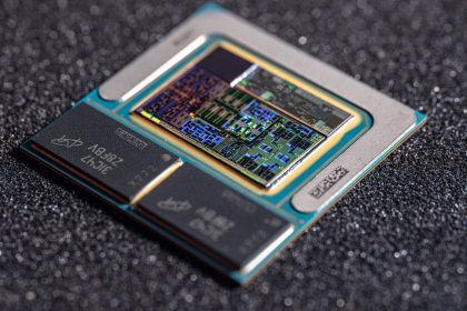 Procesador Intel con tecnología de memoria integrada