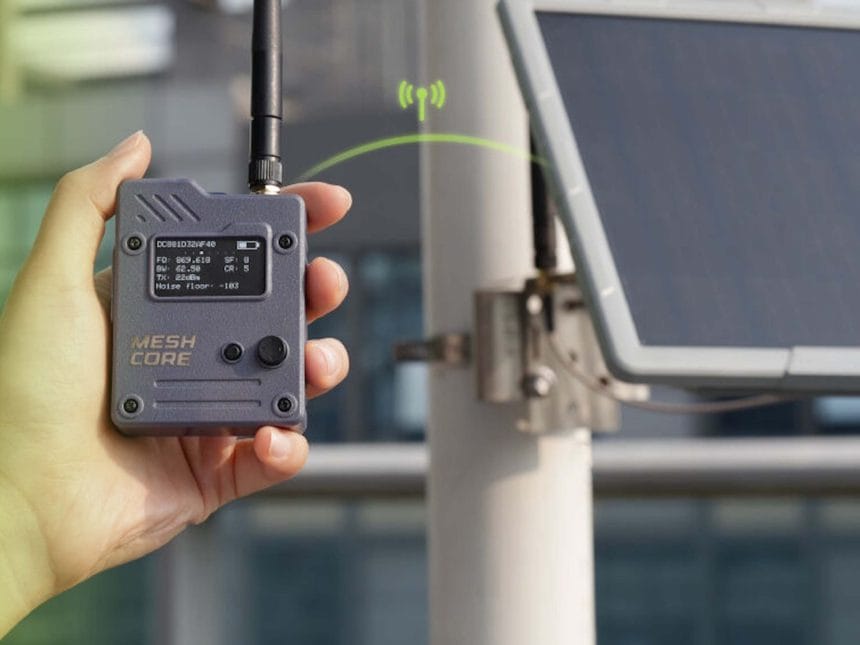Dispositivo Wio Tracker L1 Pro del kit MeshCore
